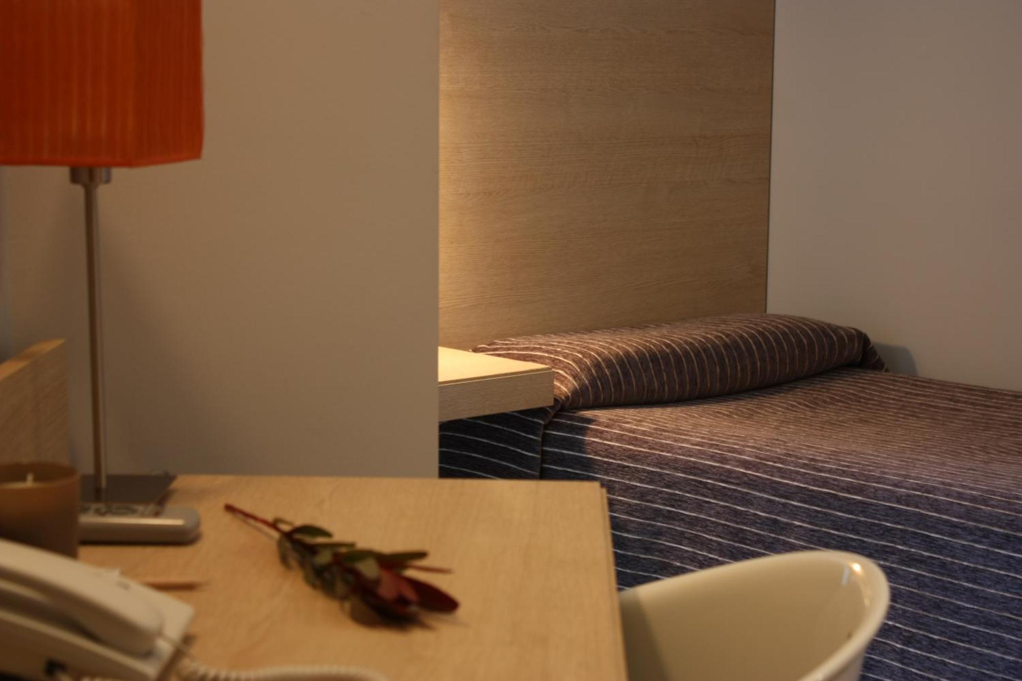 Hotel Pontes Do Eume Puentes de Garcia Rodriguez Δωμάτιο φωτογραφία